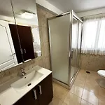 Precioso Y Luminoso Piso 아파트